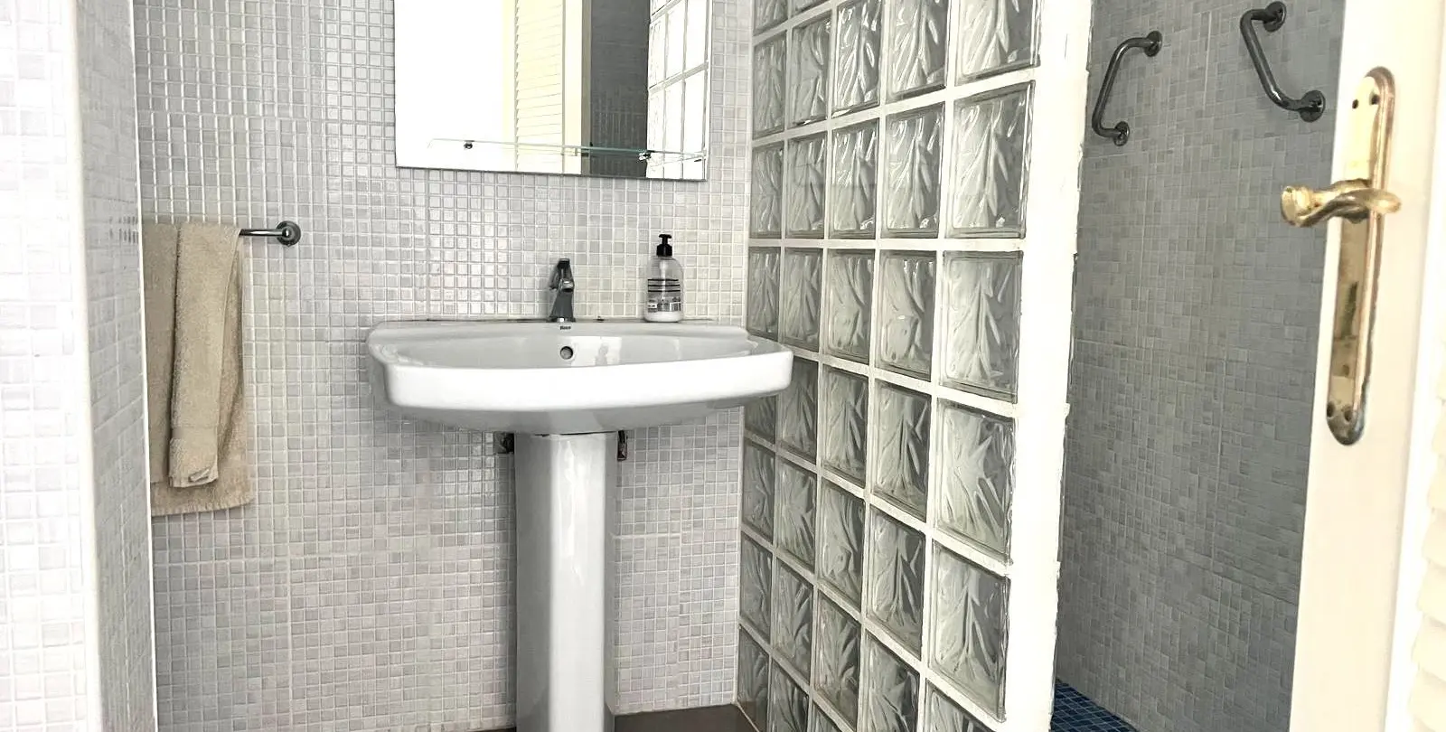 Venta de apartamento en planta media en Fuengirola 9