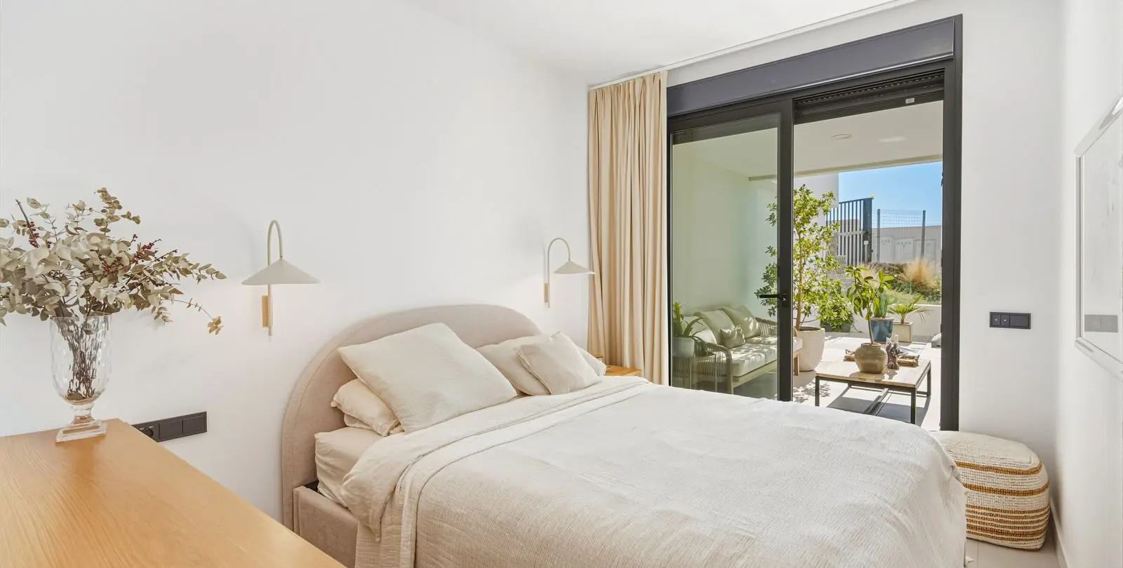 Sale of ground floor apartment in Altos de los Monteros 7