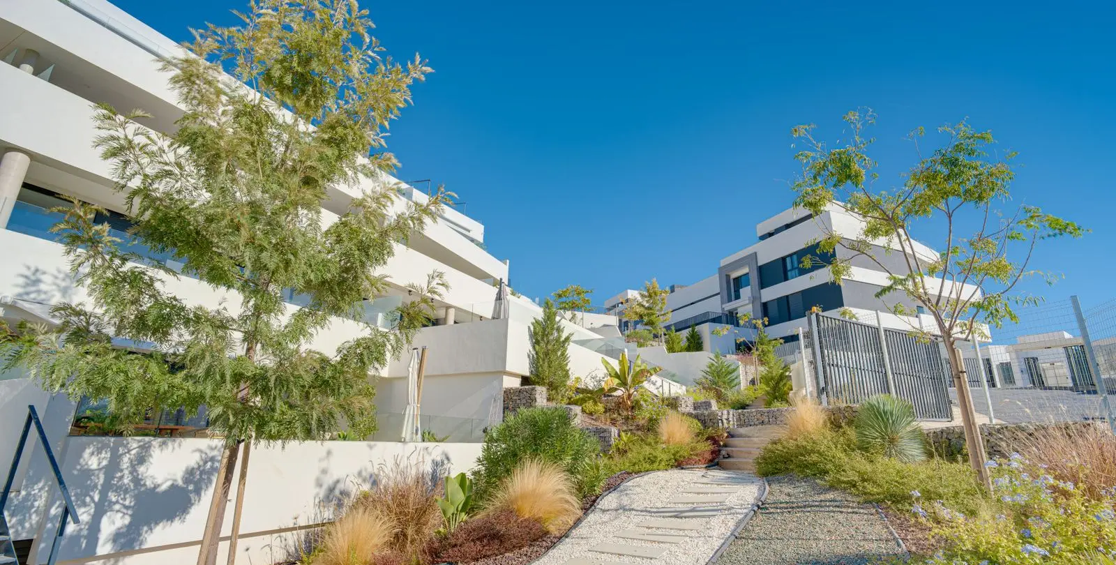 Sale of ground floor apartment in Altos de los Monteros 34