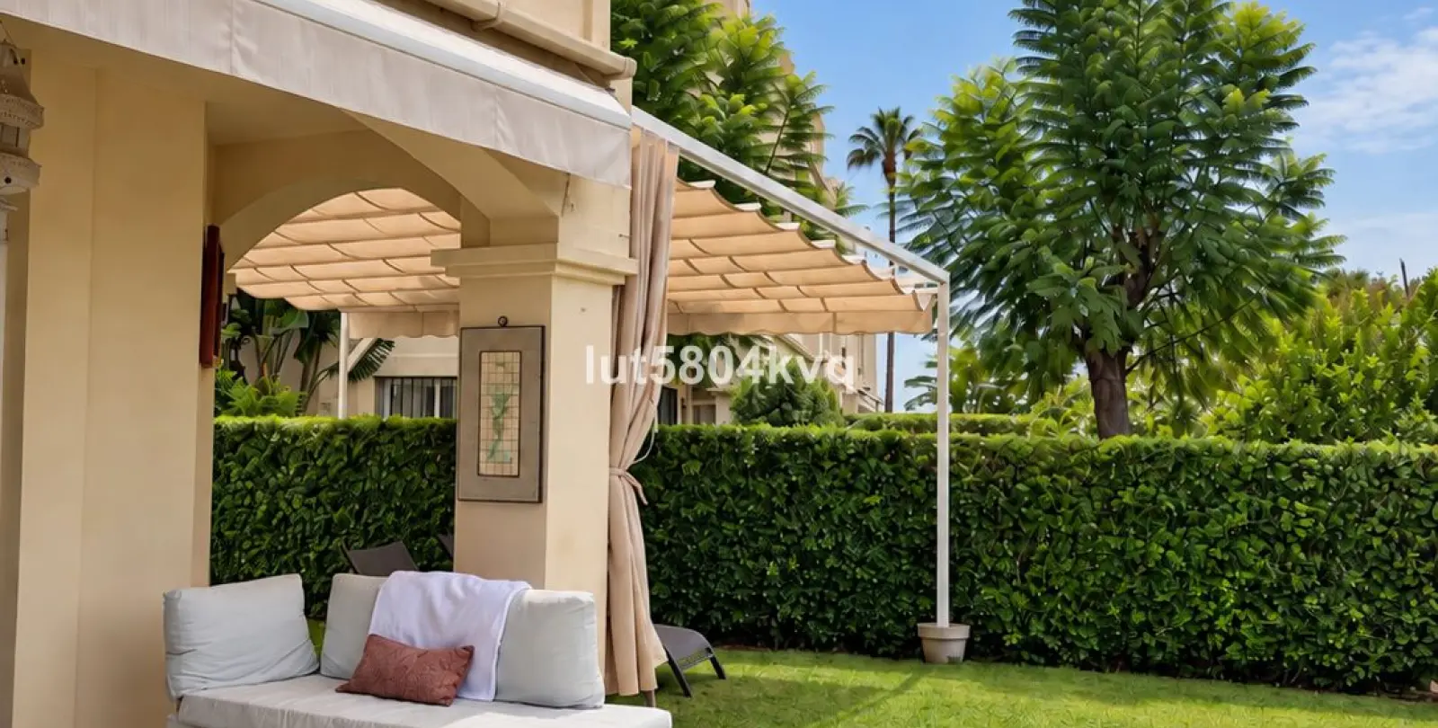Продажа апартаментов на первом этаже в La Quinta 3