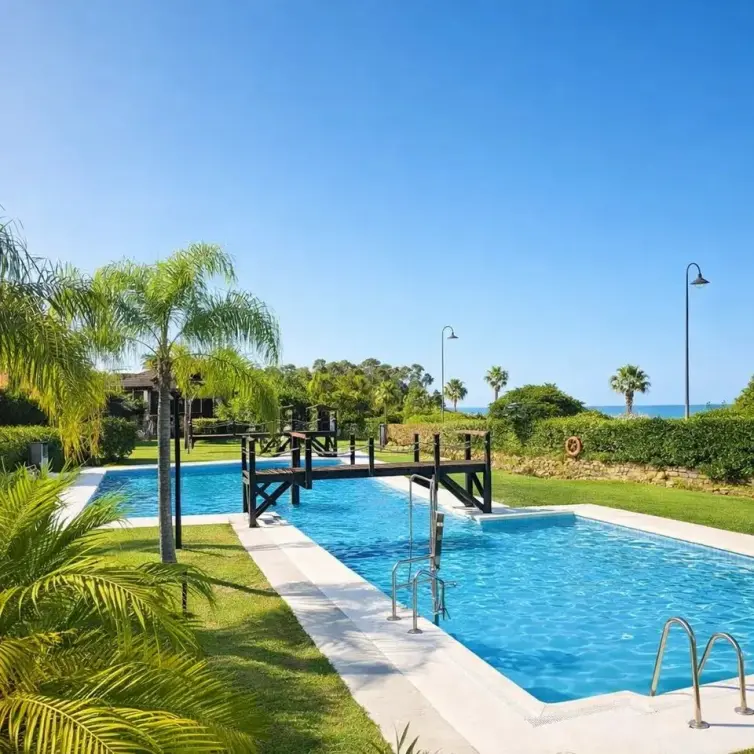 Продажа апартаментов на среднем этаже в Estepona