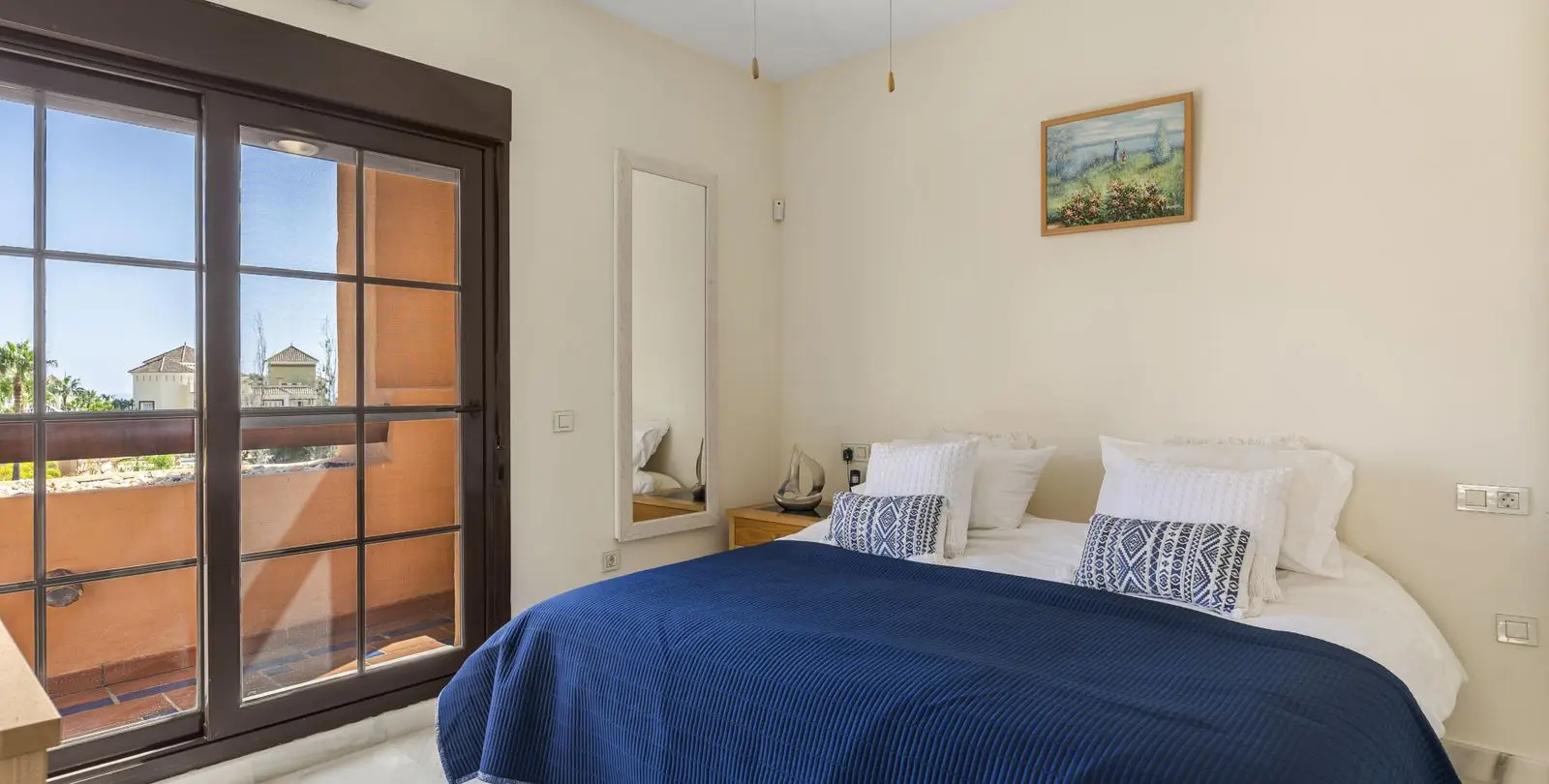 Продажа двухуровневого пентхауса в Estepona 15