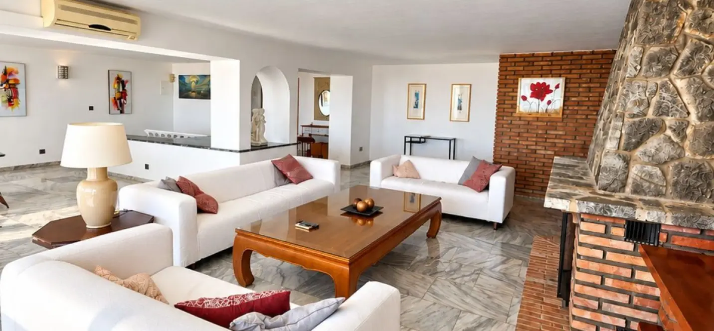 Sale of duplex in Torremolinos 2