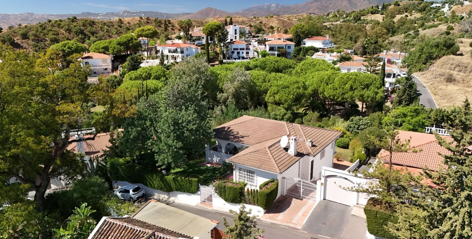 Продажа  отдельно стоящей виллы в Mijas 36