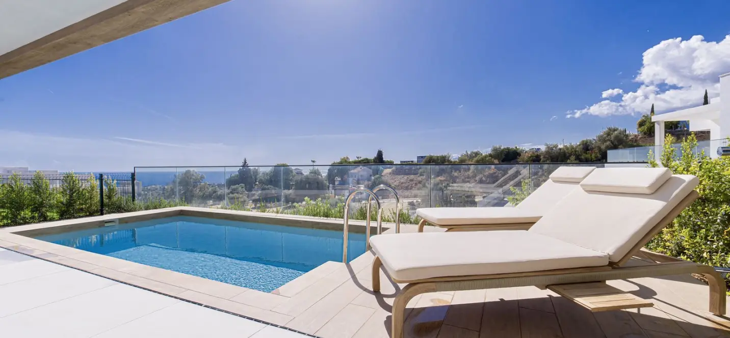 Alquiler a largo plazo de apartamento en planta baja en Altos de los Monteros 0
