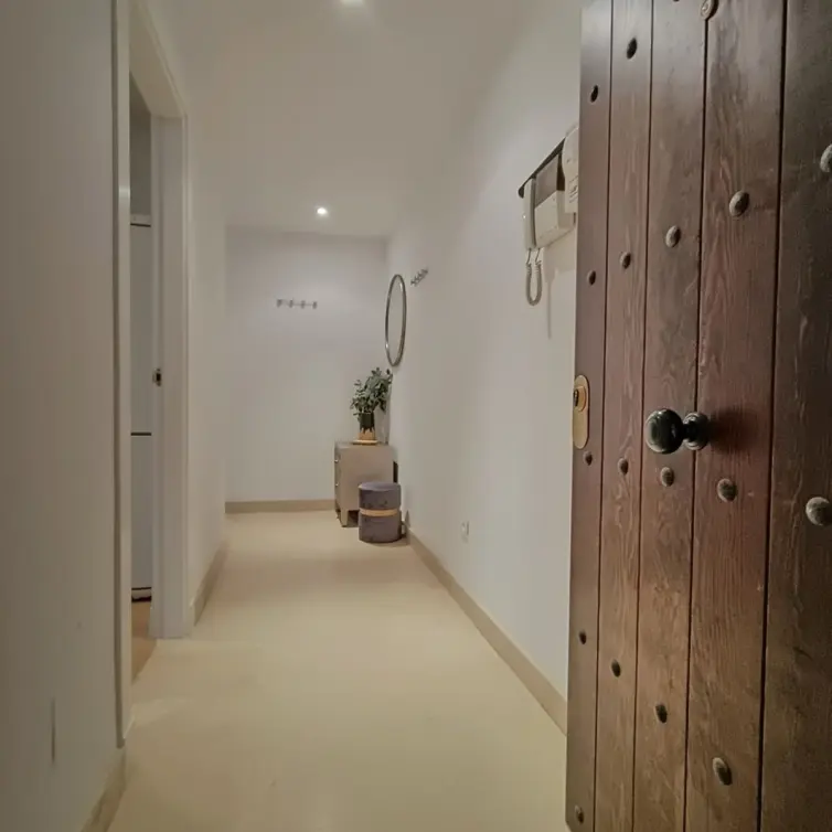 Venta de apartamento en planta media en The Golden Mile