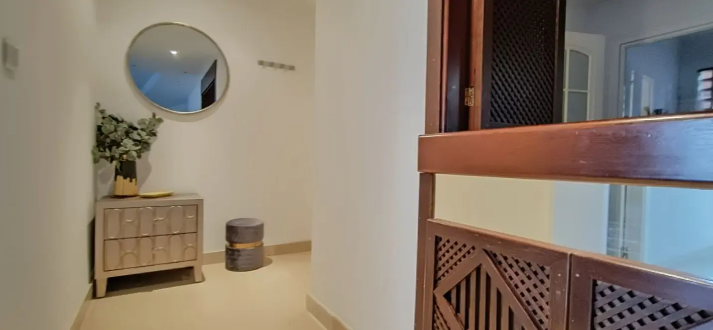 Venta de apartamento en planta media en The Golden Mile 3