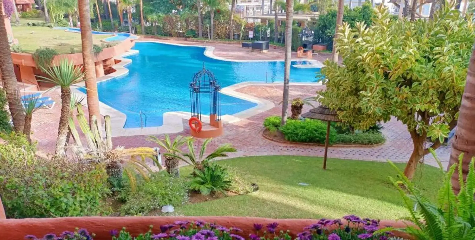 Venta de apartamento en planta media en The Golden Mile 7