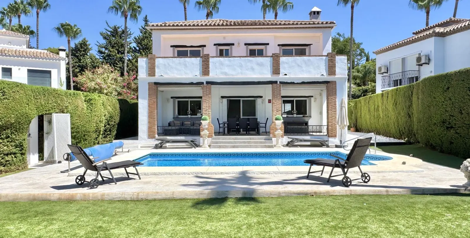 Venta de villa independiente en Calahonda 2