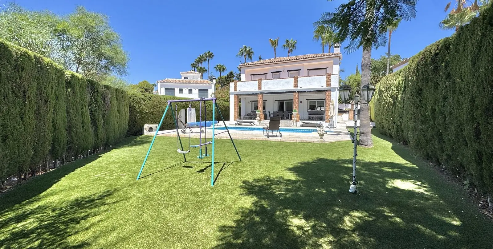 Venta de villa independiente en Calahonda 3