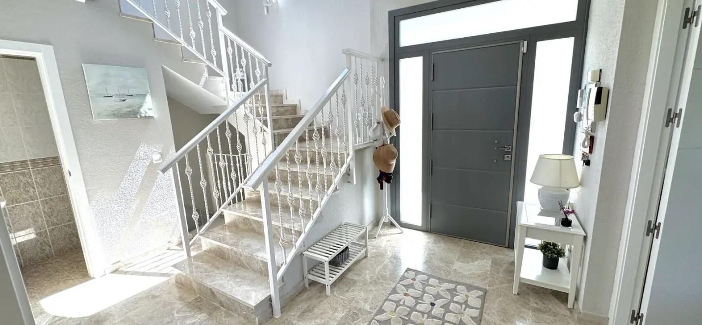 Venta de villa independiente en Calahonda 3