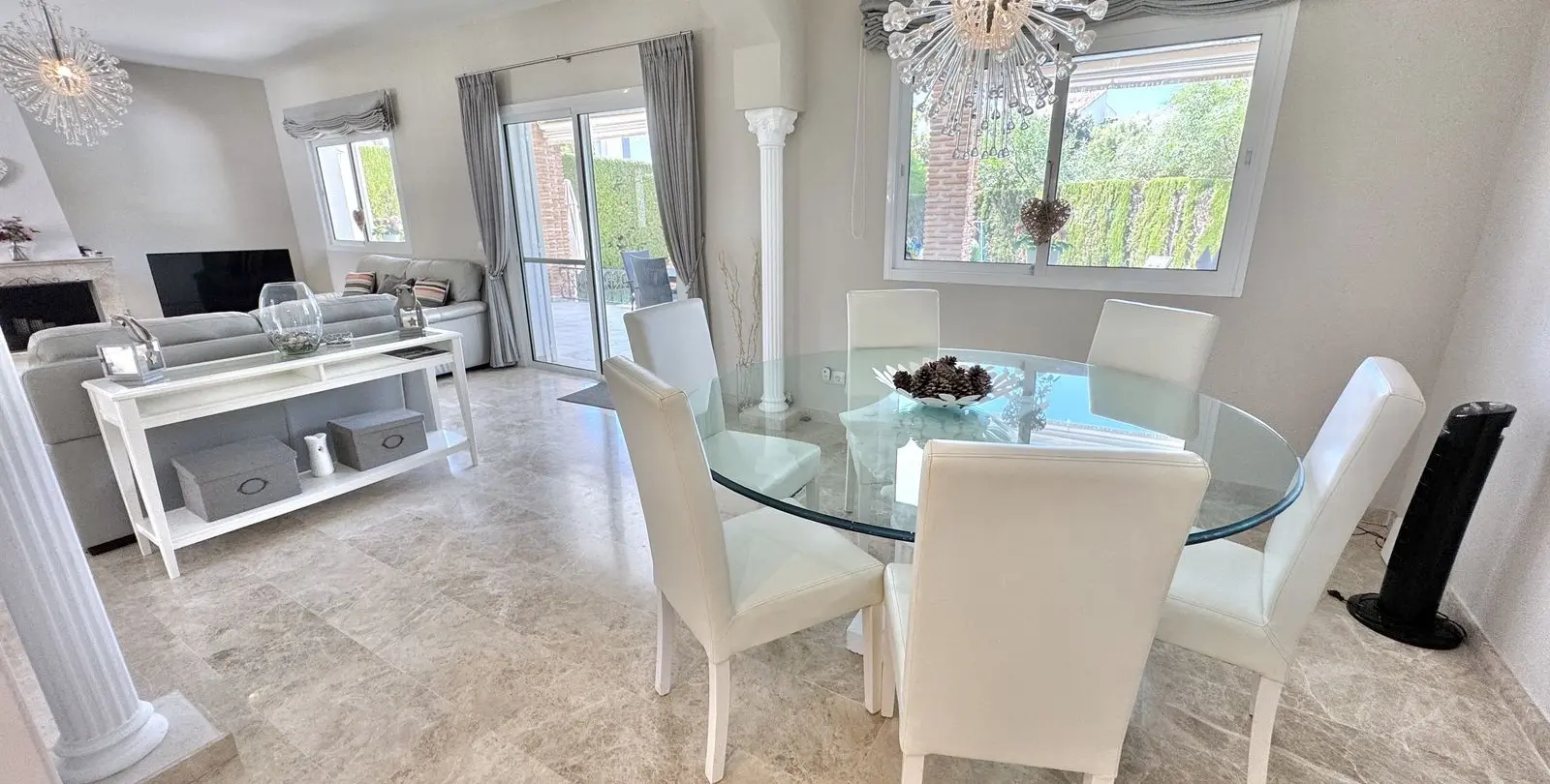 Venta de villa independiente en Calahonda 9