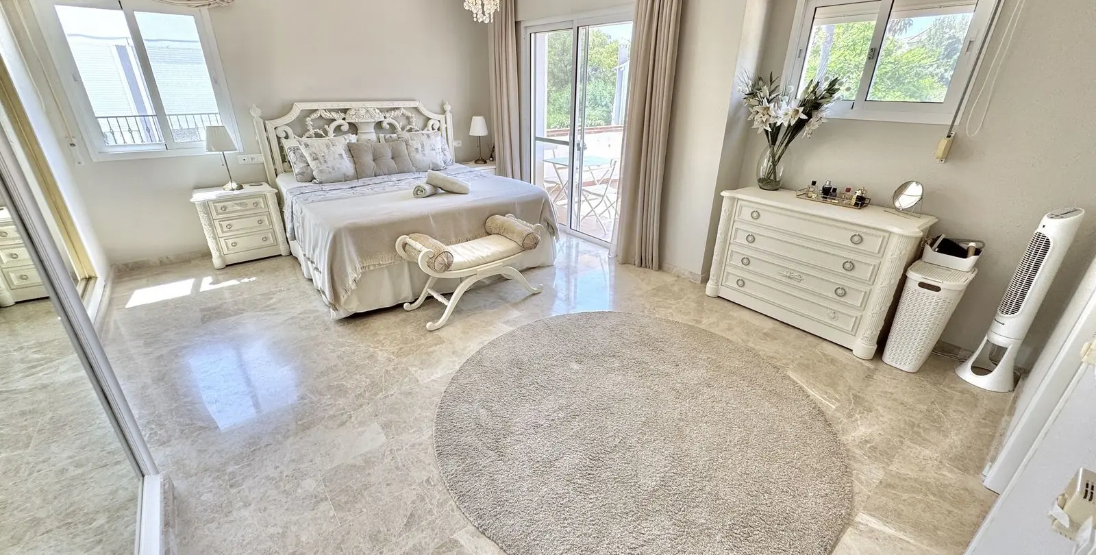 Venta de villa independiente en Calahonda 17