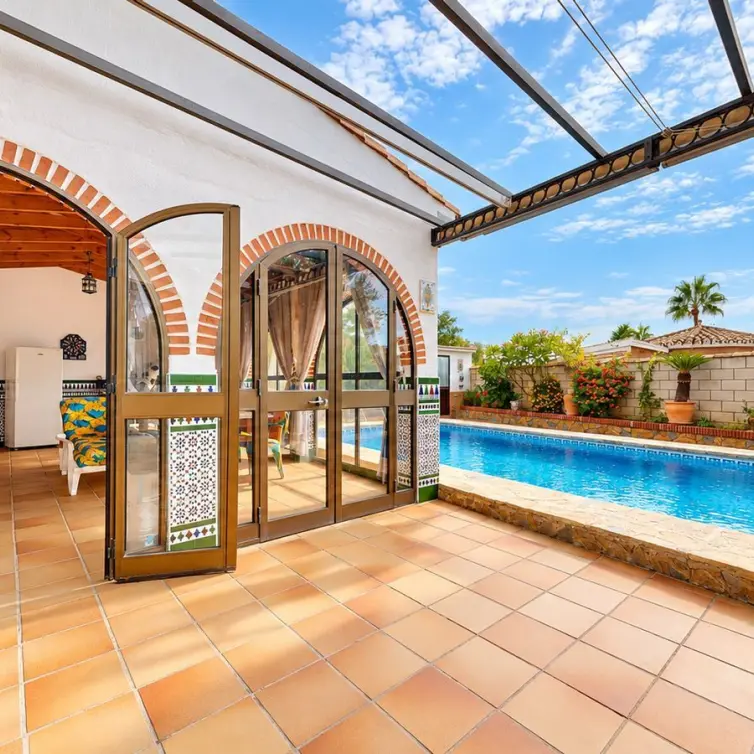 Venta de villa independiente en Benalmadena