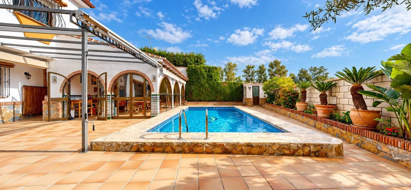 Venta de villa independiente en Benalmadena 2