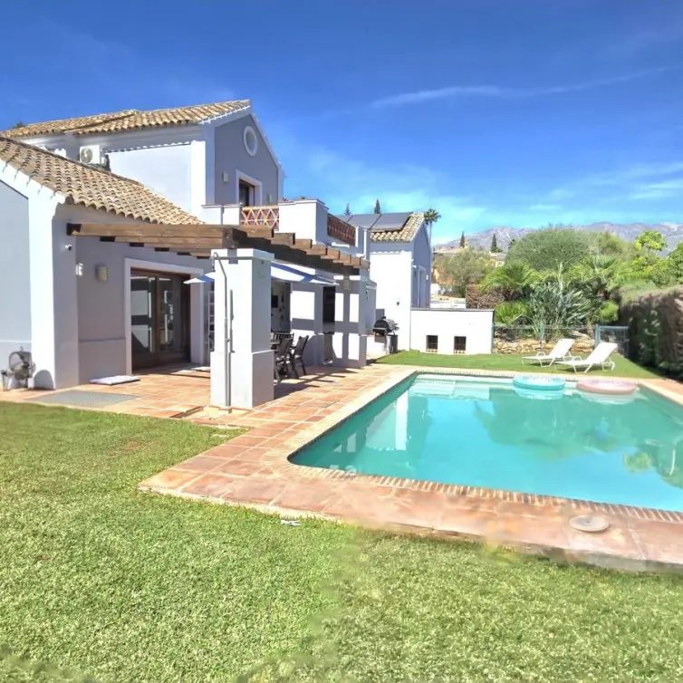Venta de villa independiente en Mijas Golf
