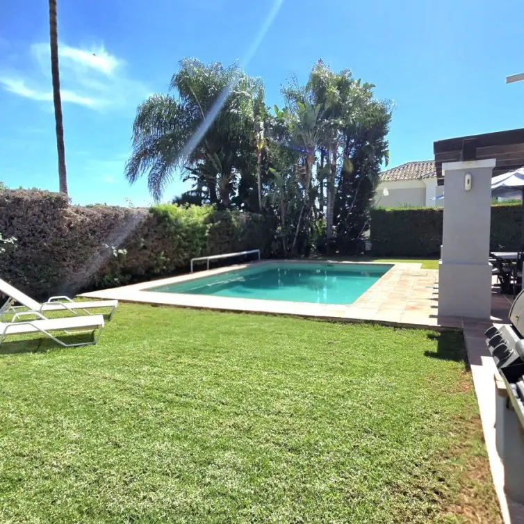 Venta de villa independiente en Mijas Golf