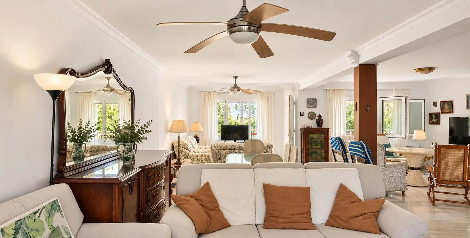 Sale of detached villa in Benalmadena 11