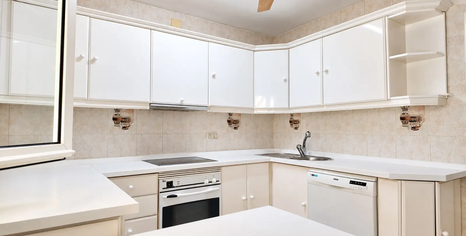 Sale of detached villa in Benalmadena 14