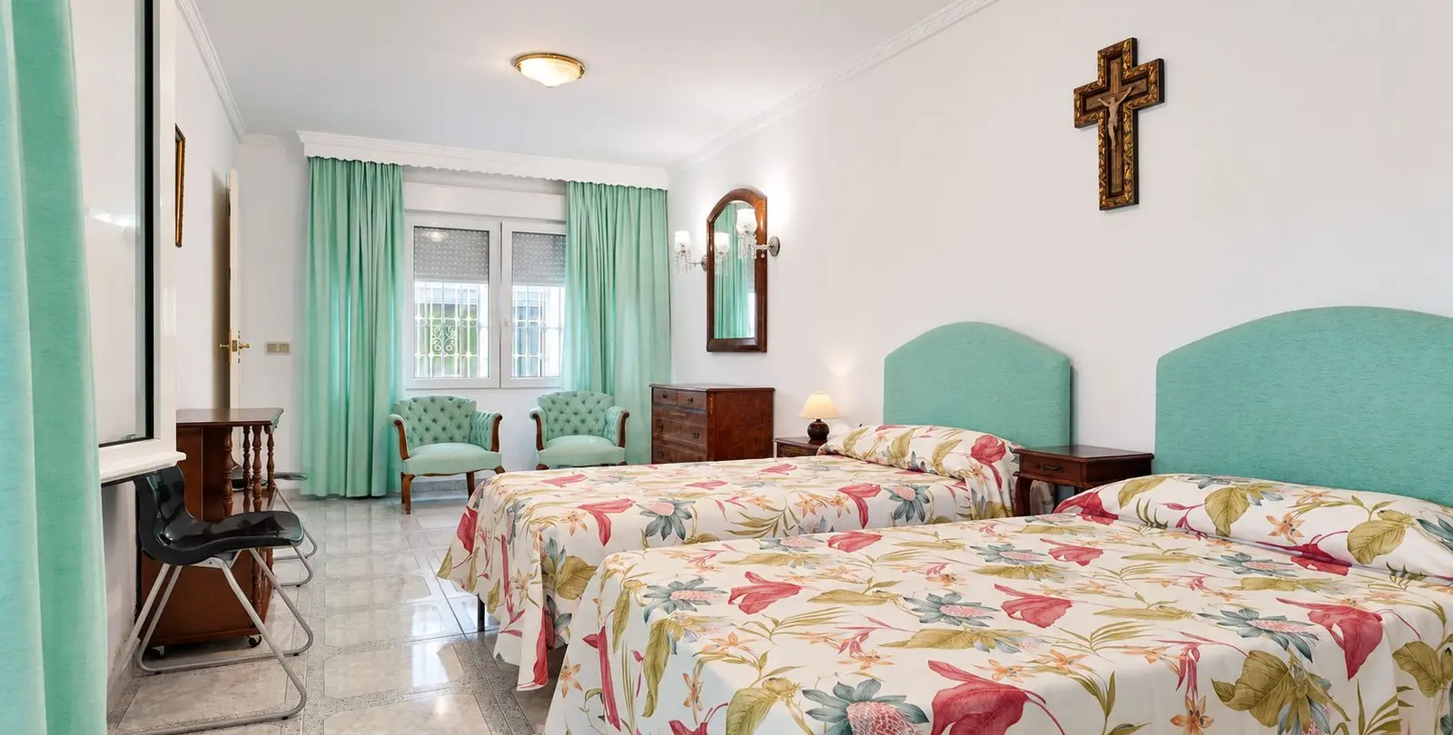 Sale of detached villa in Benalmadena 18
