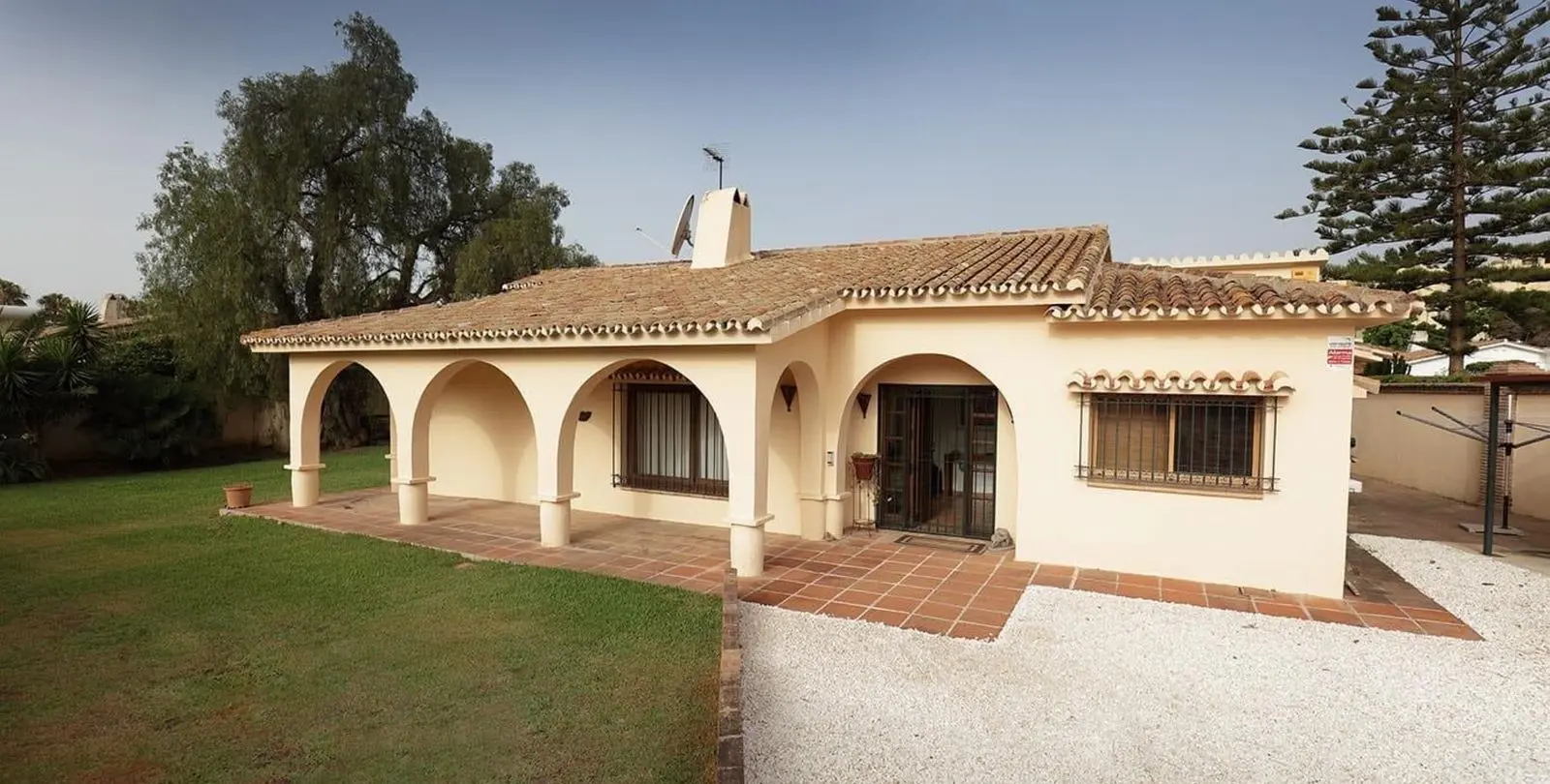 Venta de villa independiente en Atalaya 16