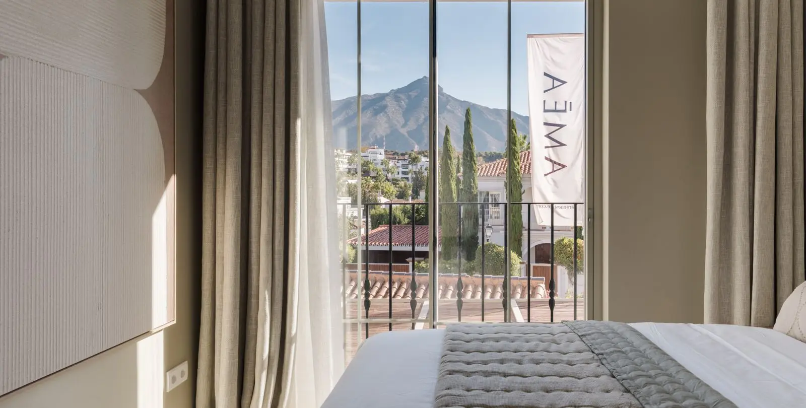 Venta de villa independiente en Nueva Andalucía 15