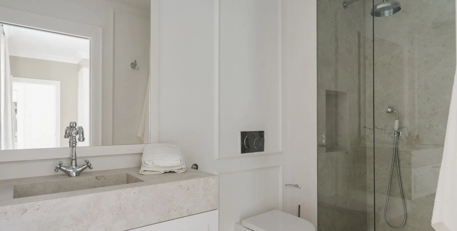 Venta de villa independiente en Nueva Andalucía 18