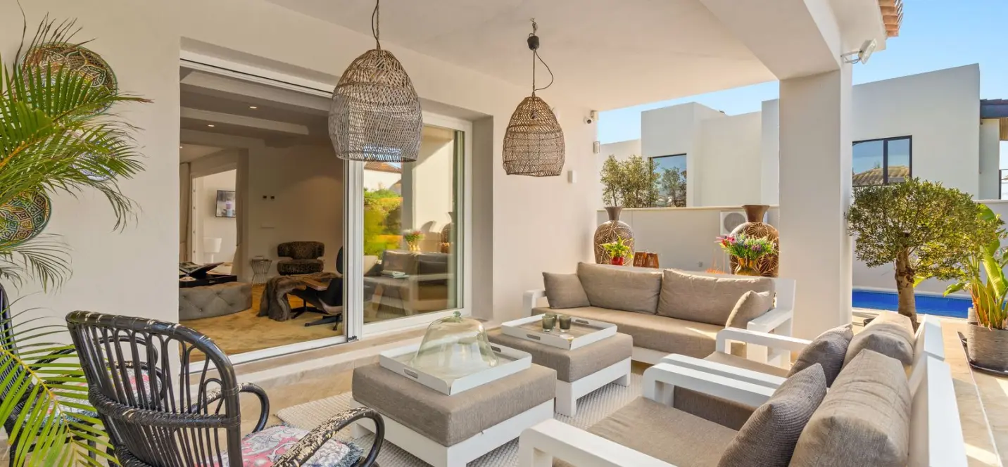 Venta de villa independiente en Estepona 3