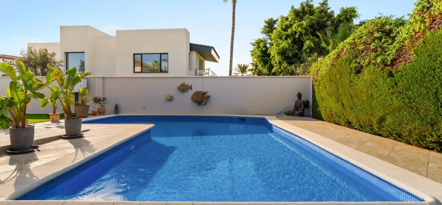 Venta de villa independiente en Estepona 4