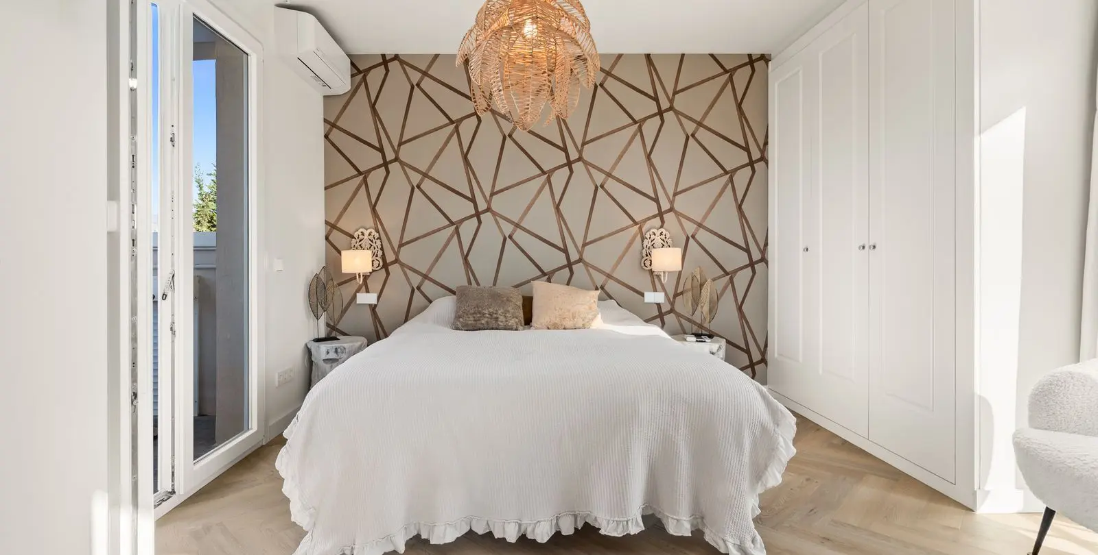 Venta de villa independiente en Estepona 25