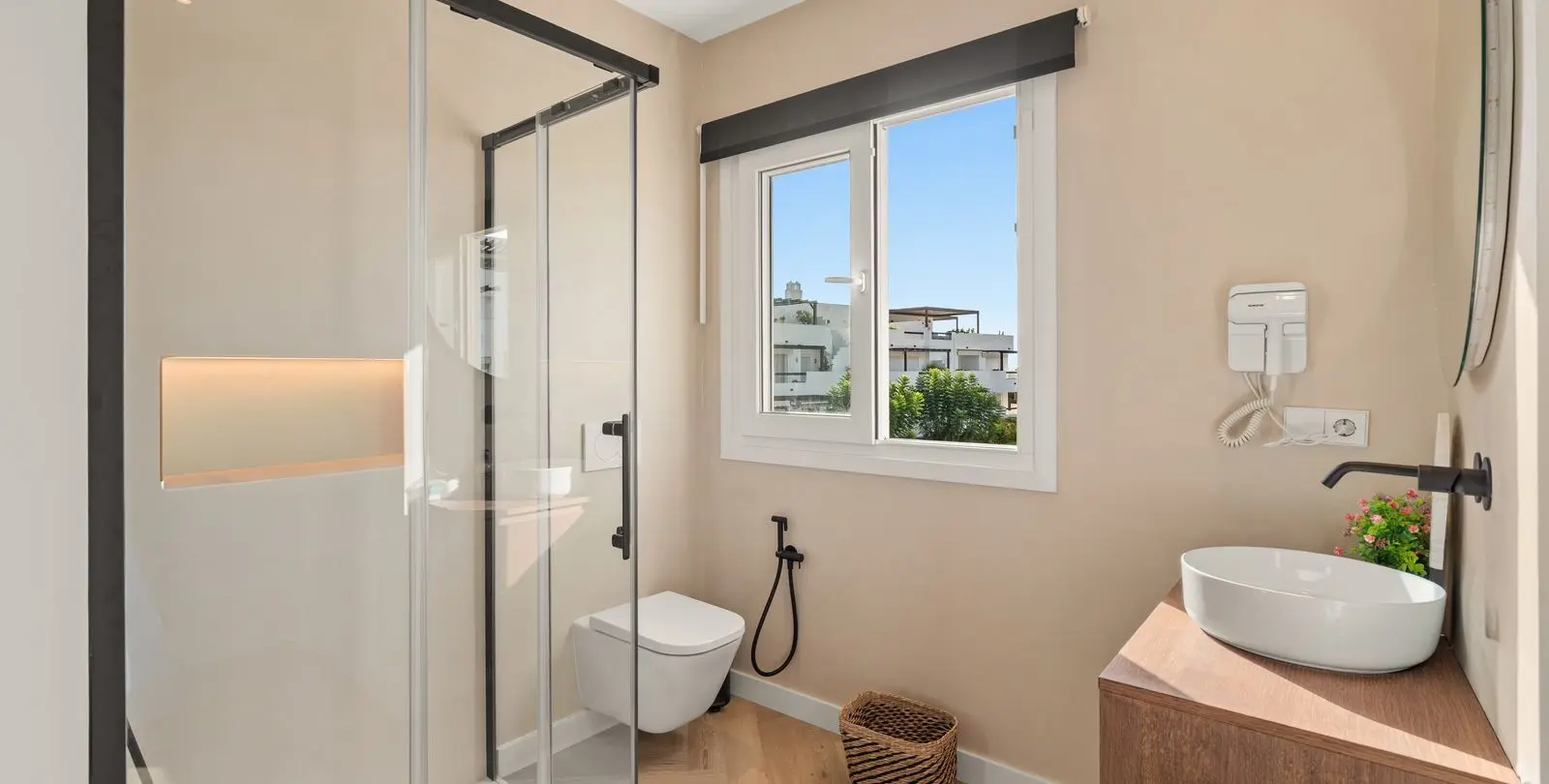 Venta de villa independiente en Estepona 27