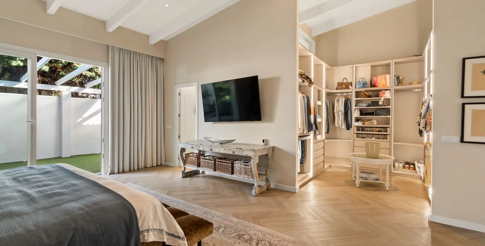 Venta de villa independiente en Estepona 31