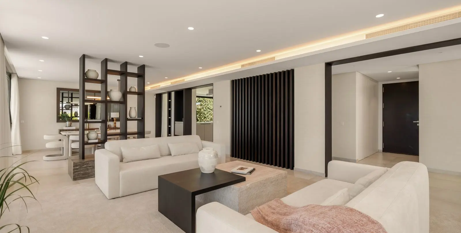 Venta de villa independiente en Nueva Andalucía 8