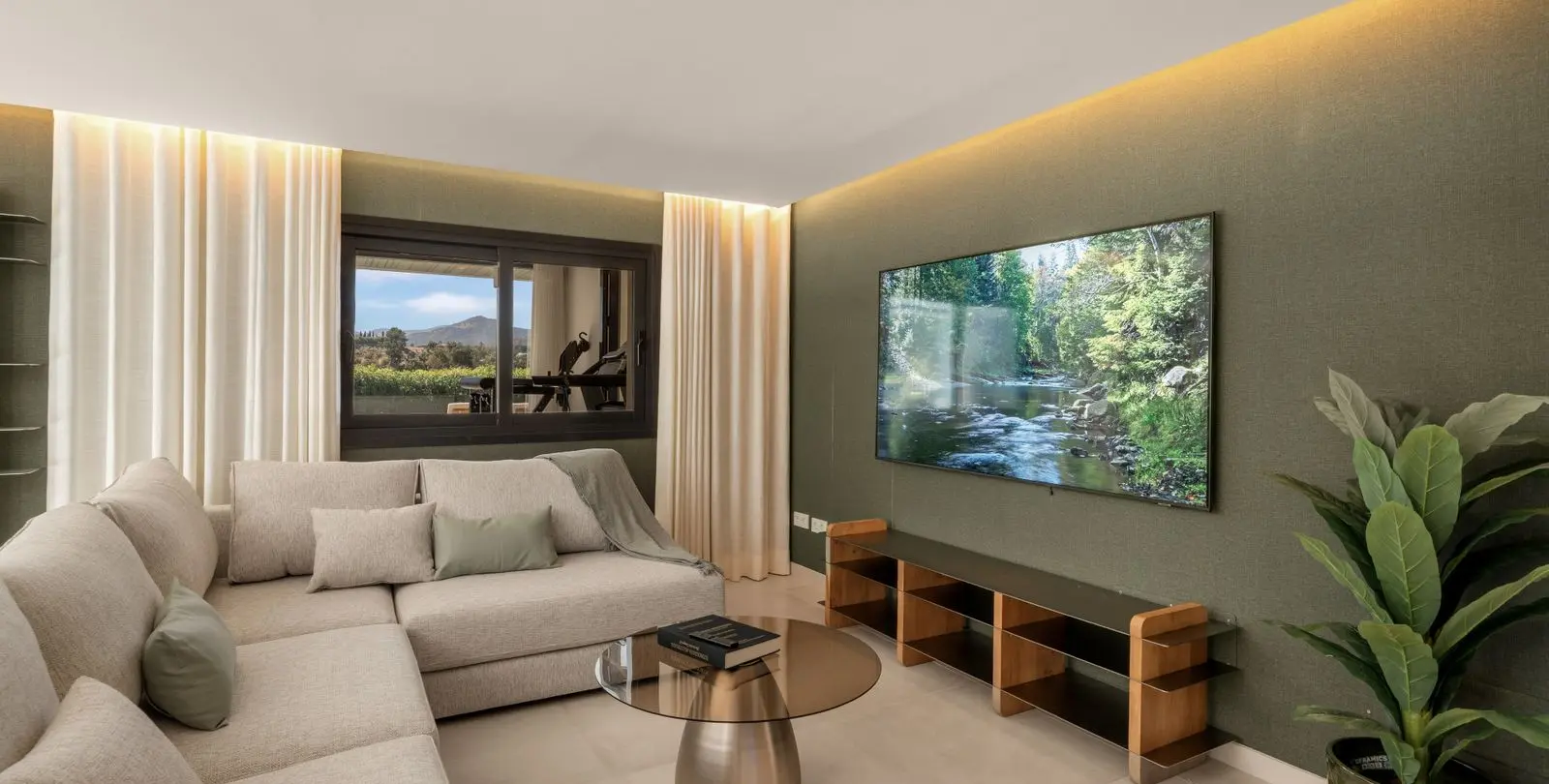 Venta de villa independiente en Nueva Andalucía 14