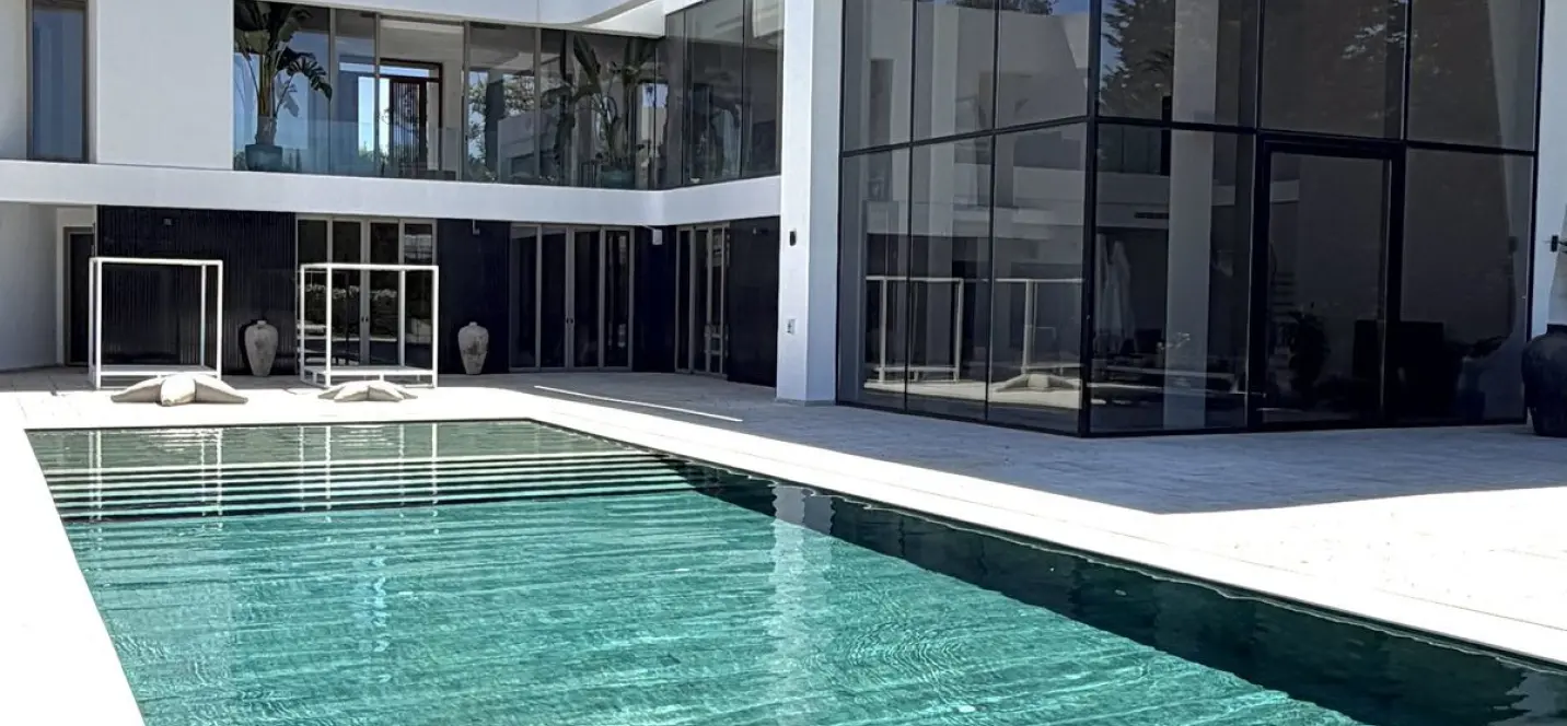 Short-term rent of detached villa in Los Flamingos 1