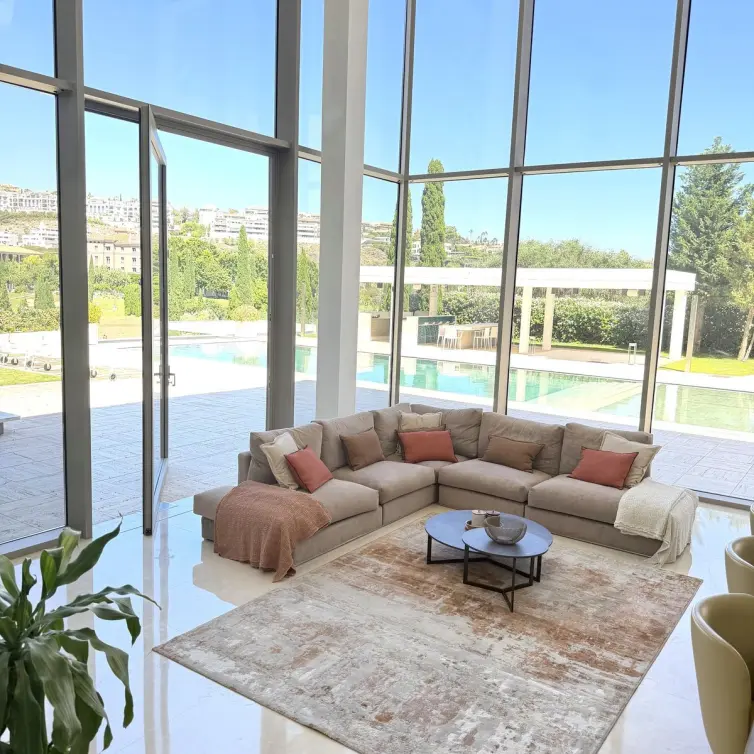 Short-term rent of detached villa in Los Flamingos