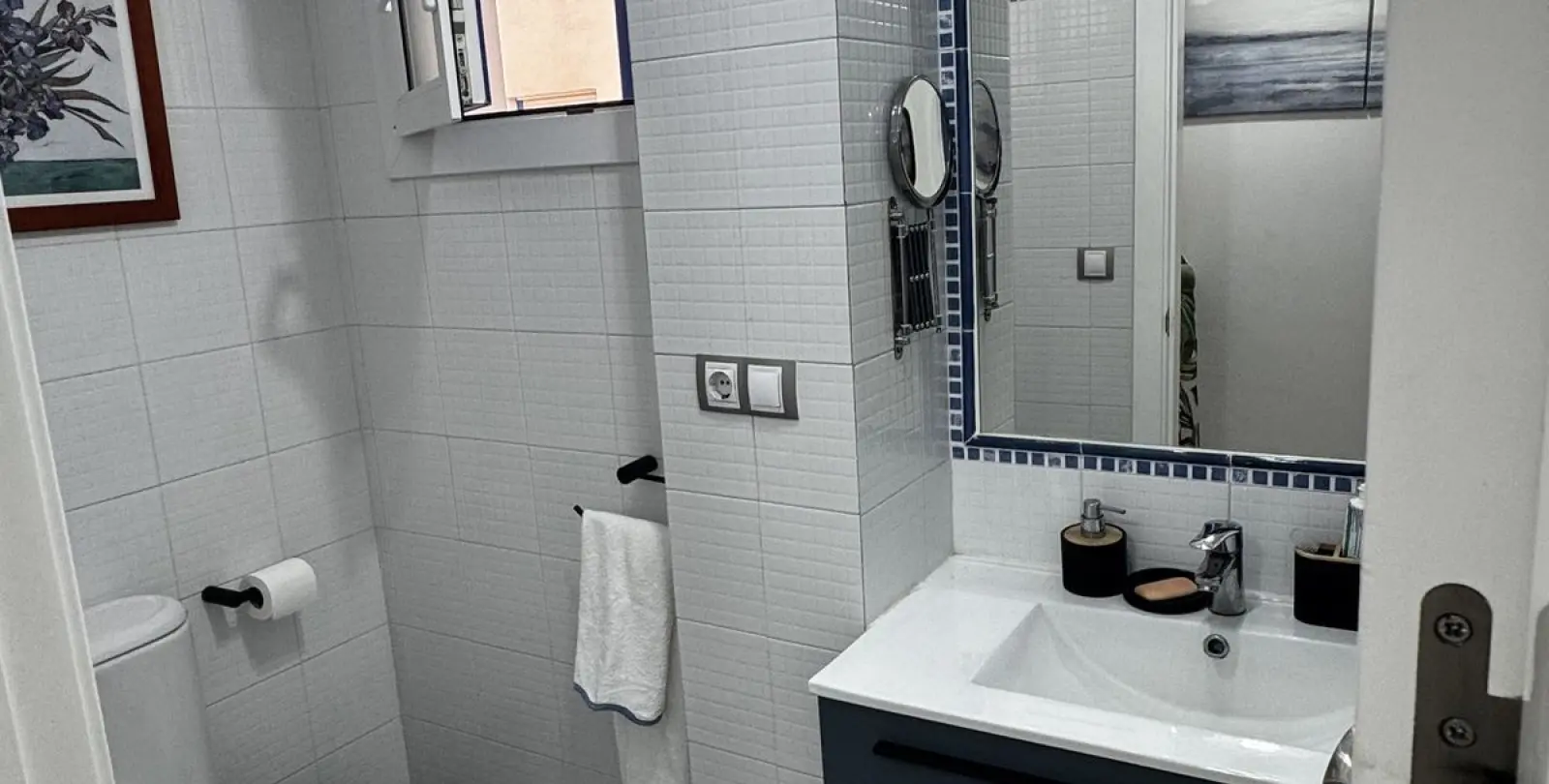 Venta de apartamento en planta media en San Luis de Sabinillas 16