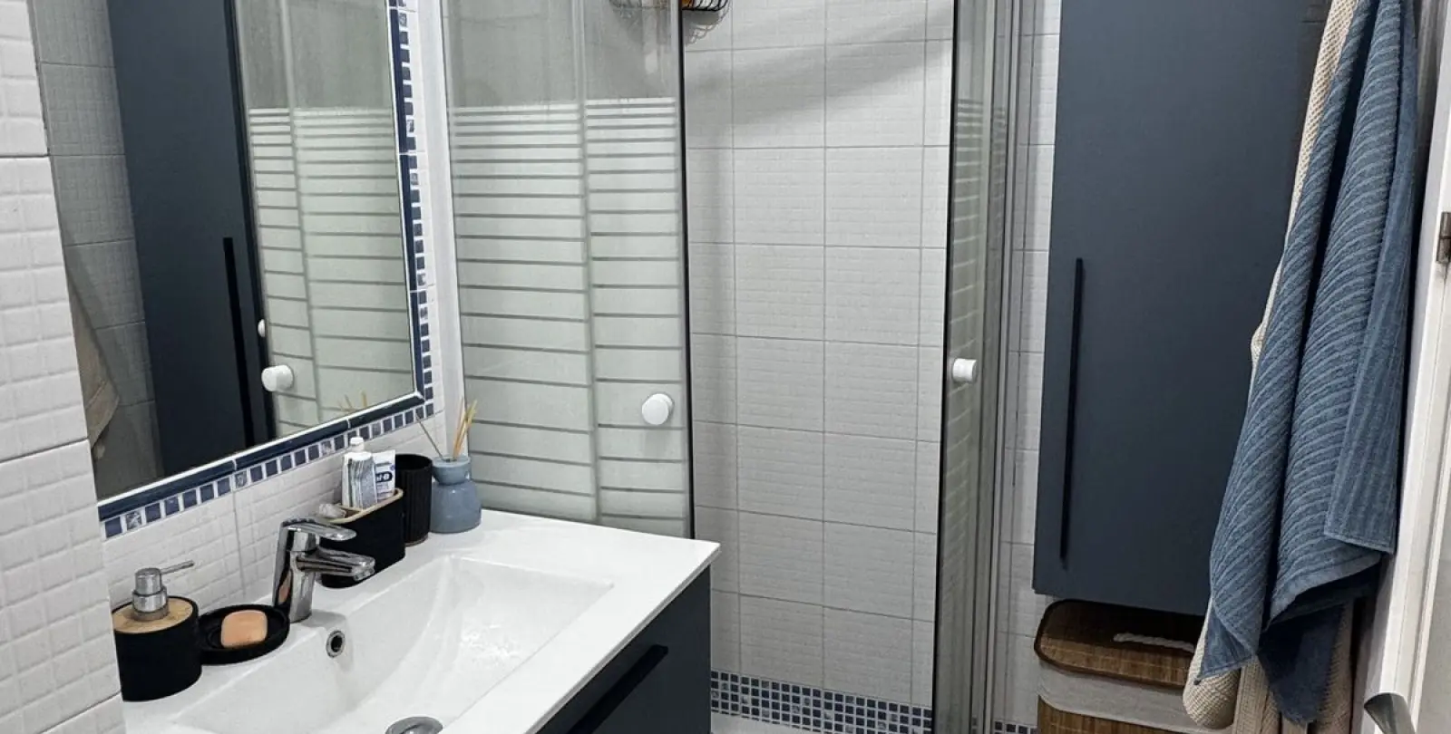 Venta de apartamento en planta media en San Luis de Sabinillas 17