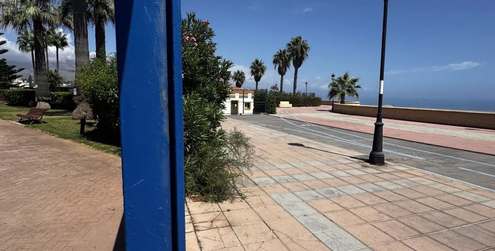 Venta de apartamento en planta media en San Luis de Sabinillas 37