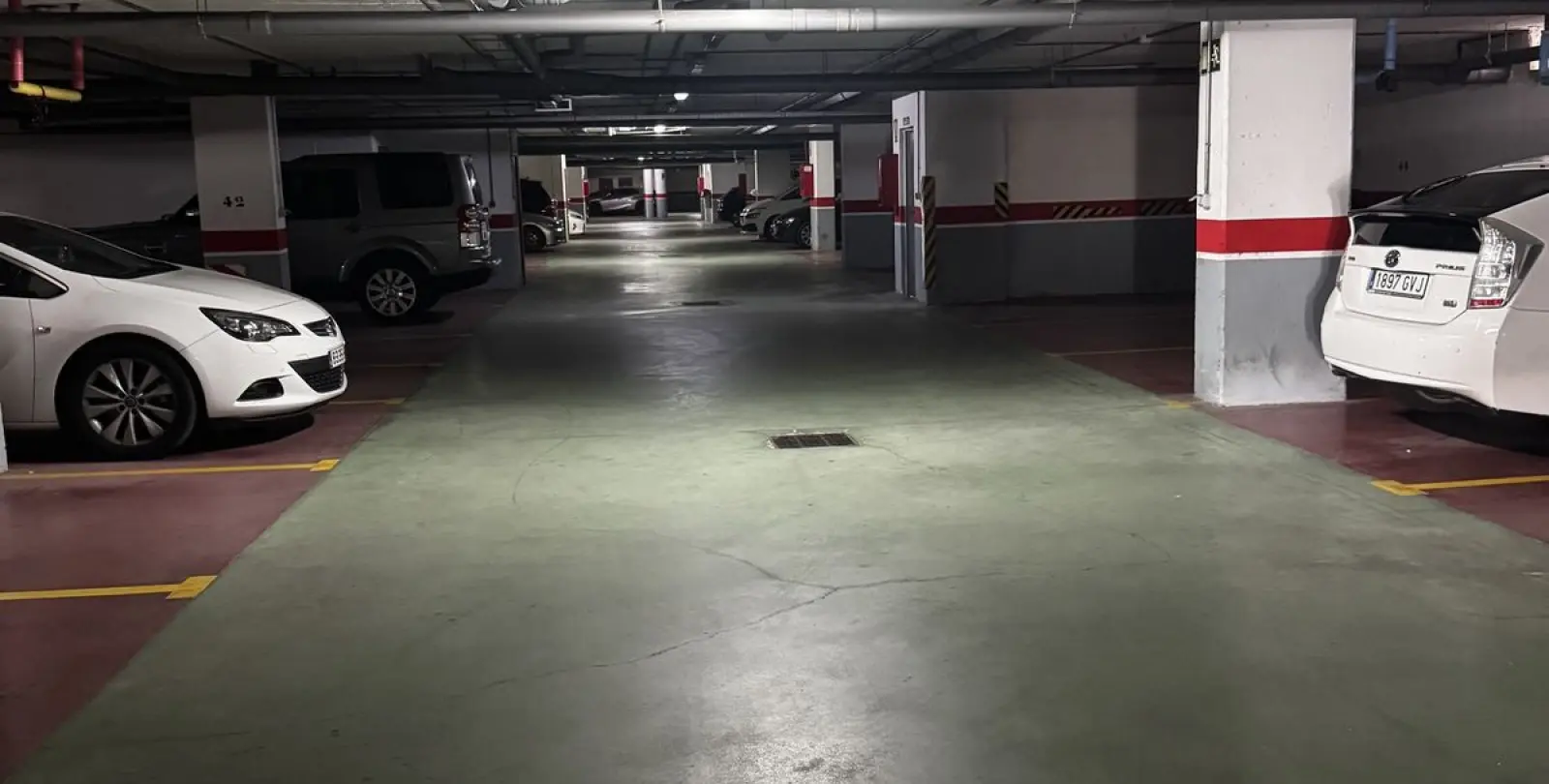 Venta de apartamento en planta media en San Luis de Sabinillas 41