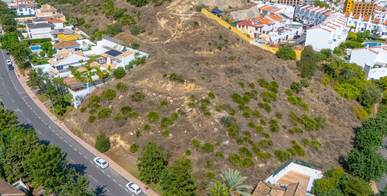 Sale of residential plot in Torrequebrada 2