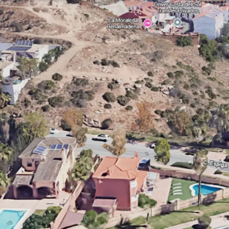 Venta de parcela residencial en Torrequebrada