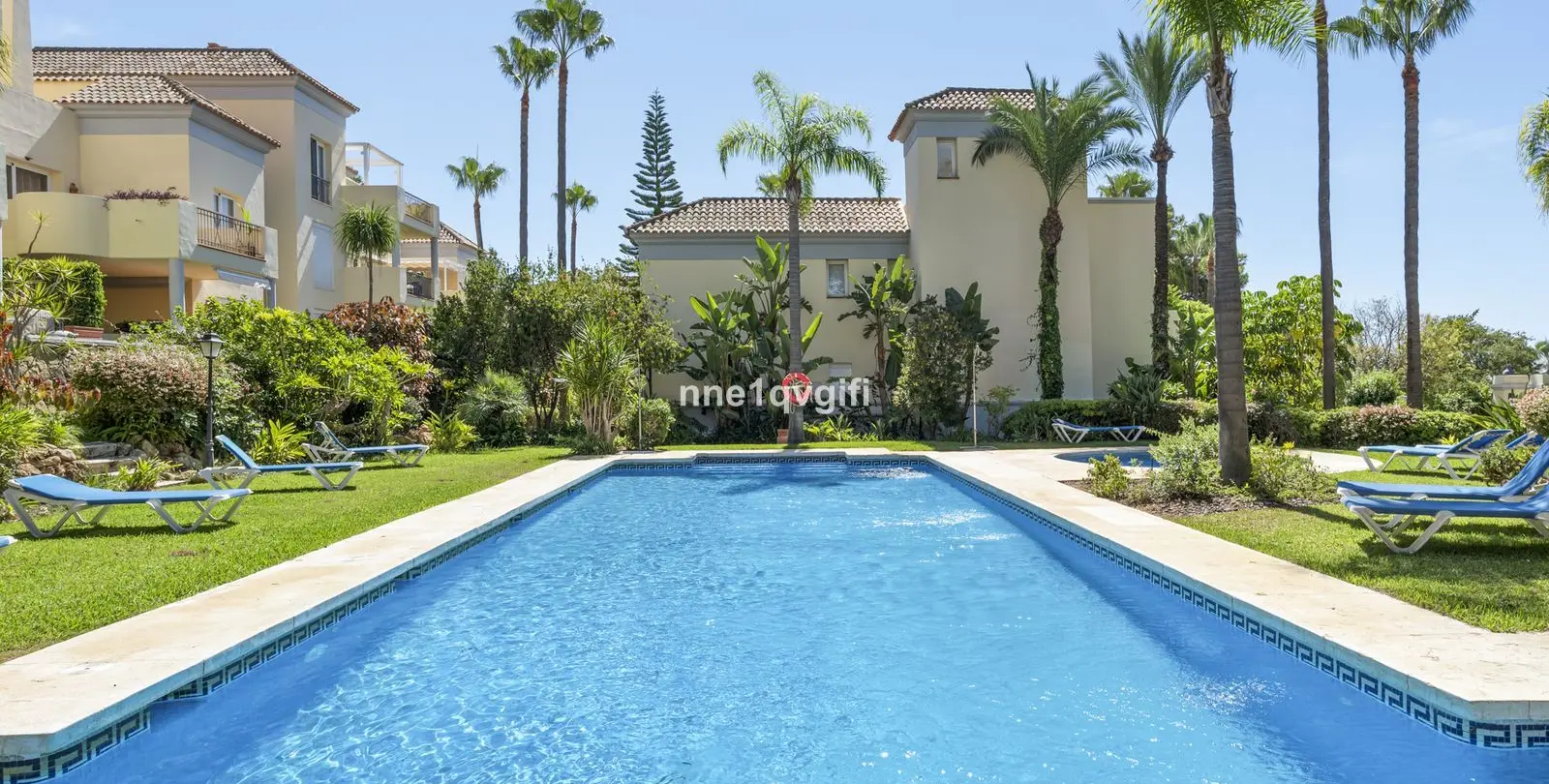 Venta de ático dúplex en Cabopino 21
