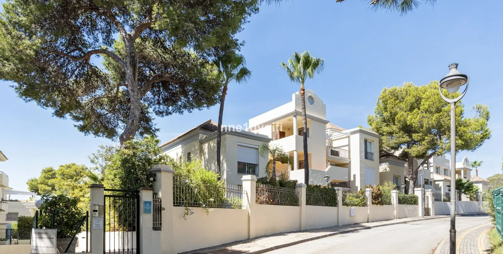 Venta de ático dúplex en Cabopino 24