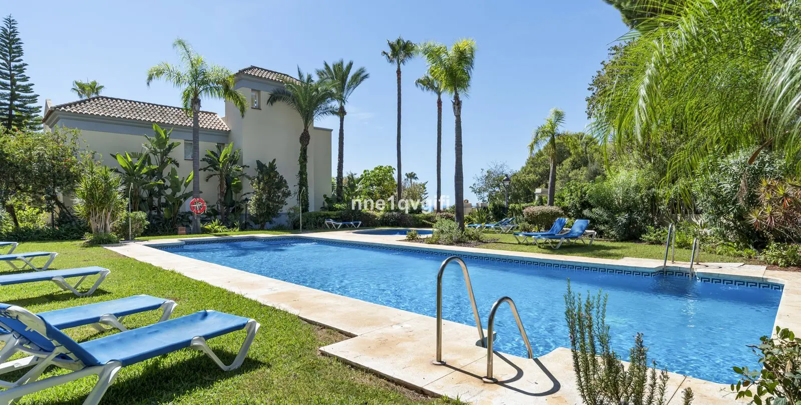 Venta de ático dúplex en Cabopino 27