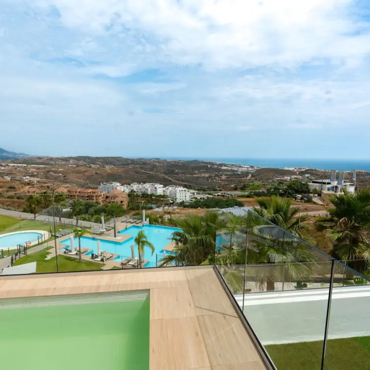 Продажа апартаментов на среднем этаже в Calanova Golf