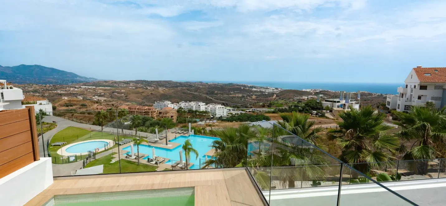 Продажа апартаментов на среднем этаже в Calanova Golf 0