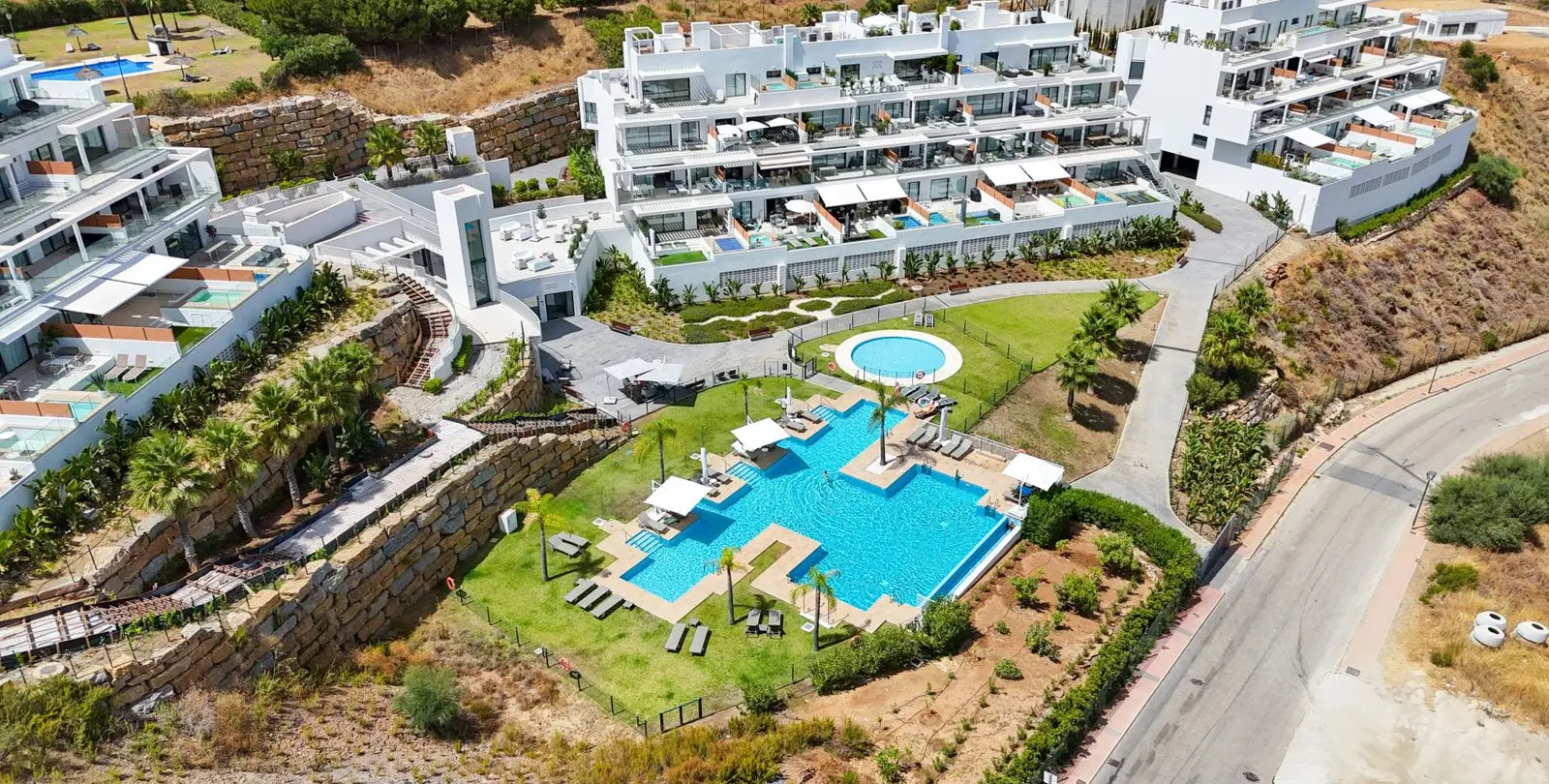Продажа апартаментов на среднем этаже в Calanova Golf 10