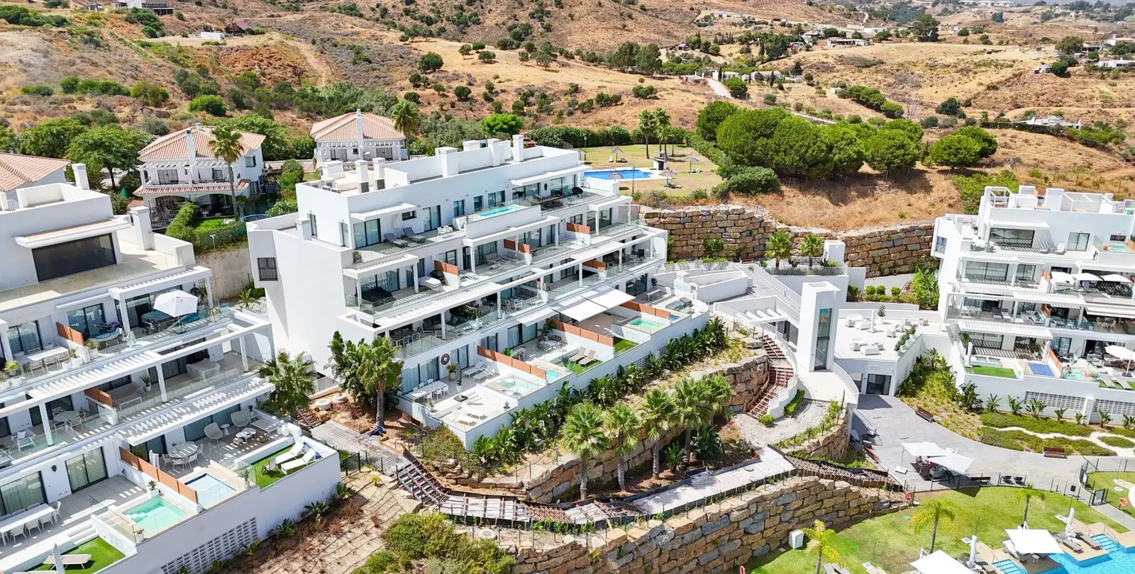 Продажа апартаментов на среднем этаже в Calanova Golf 24