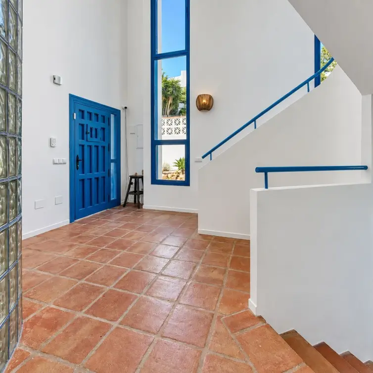Sale of detached villa in Cerros del Aguila